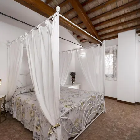 Alloggio per agriturismo La Tenuta Va Oltre